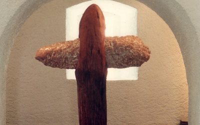 «Marte». Escultura en madera y piedra.